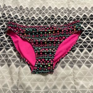 i am selling a bathing suit bottom for $10 and it’s a size 14 in kids